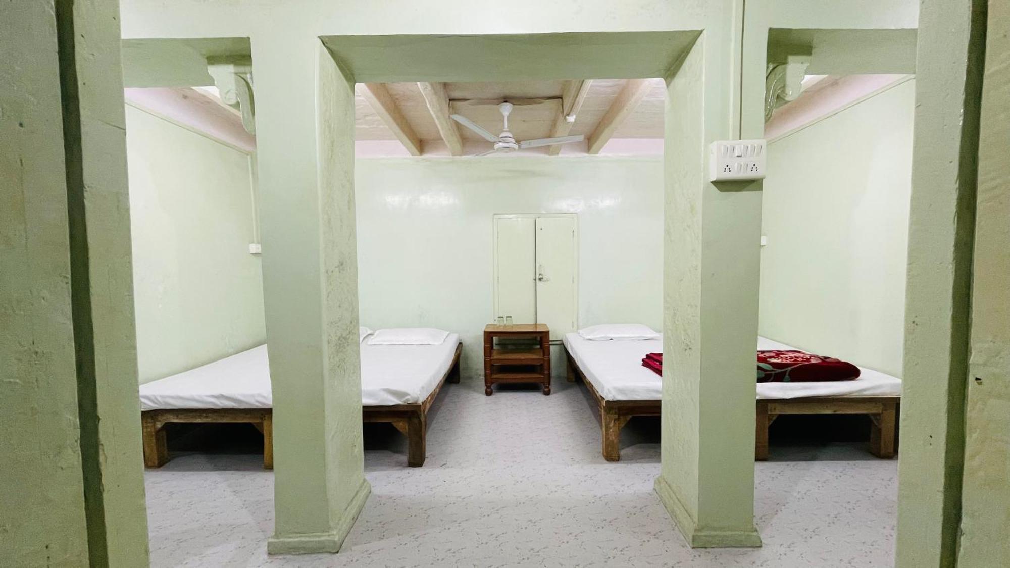 Kapoor Homestay Varanasi